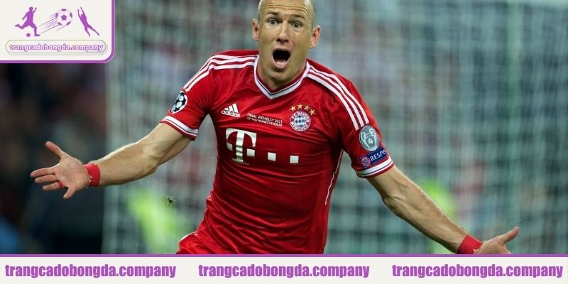 Cầu thủ chạy nhanh nhất thế giới điểm mặt Arjen Robben